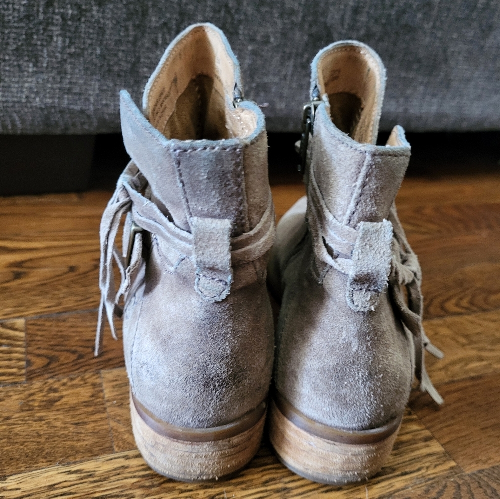 Women's Leather Born "Greige" Ankle Boots - Picture 5 of 6